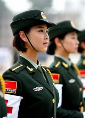 中國女兵照片，展現(xiàn)力量與榮耀的篇章，中國女兵風(fēng)采，力量與榮耀的篇章
