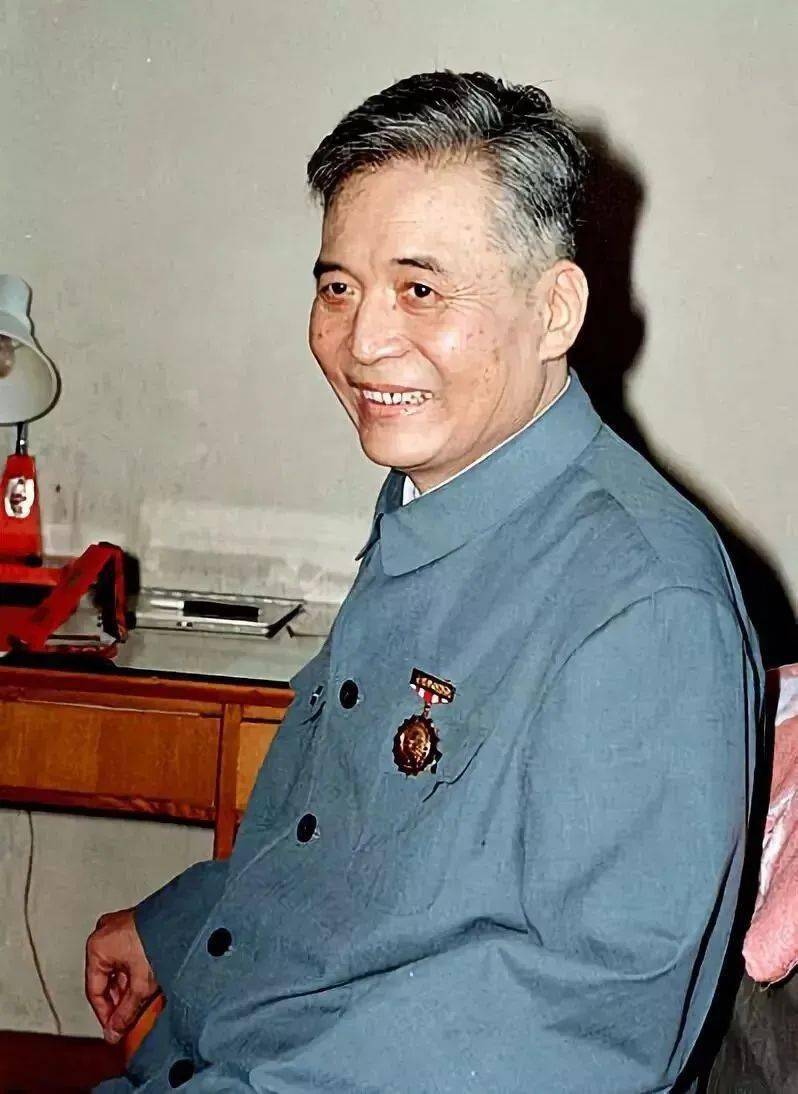 兩彈一星鄧稼先，時代的楷模與永恒的記憶，鄧稼先，時代楷模與永恒記憶——兩彈一星精神的典范人物