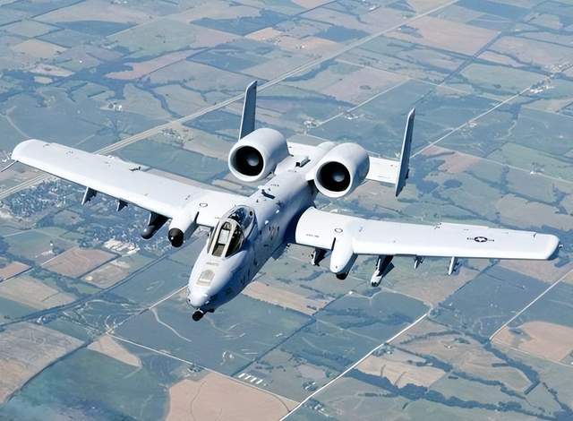 揭秘A-10攻擊機(jī)攻擊時(shí)的速度奧秘，揭秘A-10攻擊機(jī)攻擊時(shí)的速度秘密