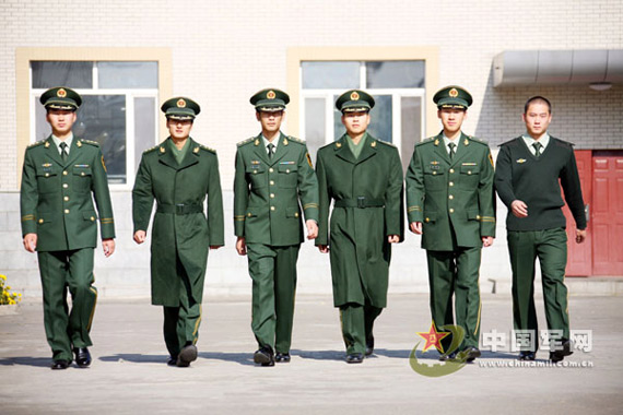武警軍官禮服，榮耀的象征與時代的印記，武警軍官禮服，榮耀與時代的象征