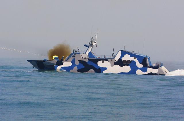國產(chǎn)導(dǎo)彈艇，展現(xiàn)中國海軍力量的新星，國產(chǎn)導(dǎo)彈艇，中國海軍力量的嶄新閃耀之星