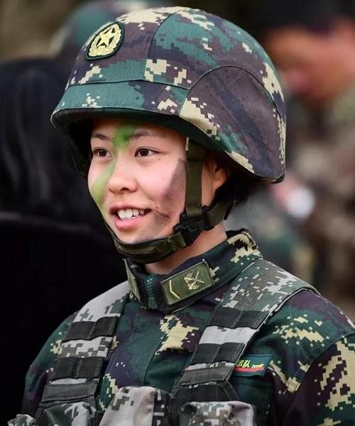 中國(guó)女特種兵的過人之處，勇氣、智慧與堅(jiān)韌的象征，中國(guó)女特種兵，勇氣、智慧與堅(jiān)韌的象征，過人之處全解析