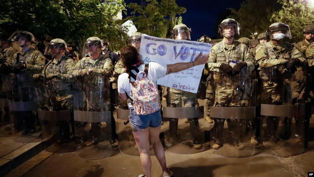 民間軍事網(wǎng)站的崛起與影響，民間軍事網(wǎng)站的崛起及其深遠(yuǎn)影響
