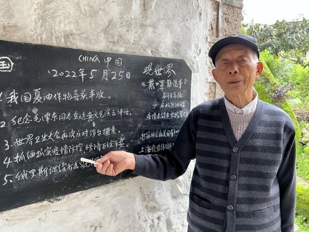 新聞?wù)?，科技巨頭引領(lǐng)未來，全球數(shù)字化轉(zhuǎn)型加速，科技巨頭引領(lǐng)全球數(shù)字化轉(zhuǎn)型，未來展望加速發(fā)展