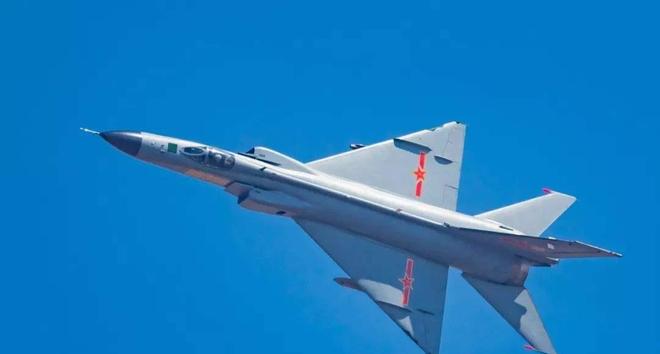 殲八B，中國空軍的重要里程碑，殲八B，中國空軍的重要里程碑事件