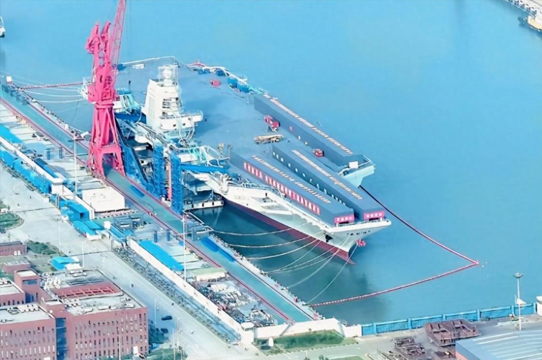 遼寧艦排水量對(duì)照表，揭示中國(guó)海軍力量的重要基石，遼寧艦排水量對(duì)照表，揭示中國(guó)海軍力量的核心基石