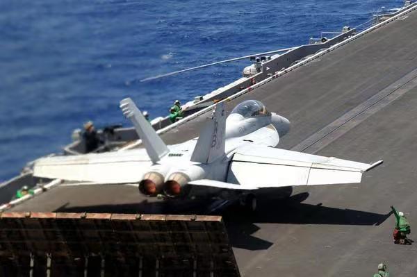 航空母艦的長(zhǎng)寬高參數(shù)詳解，航空母艦尺寸參數(shù)詳解，長(zhǎng)寬高三維度解析
