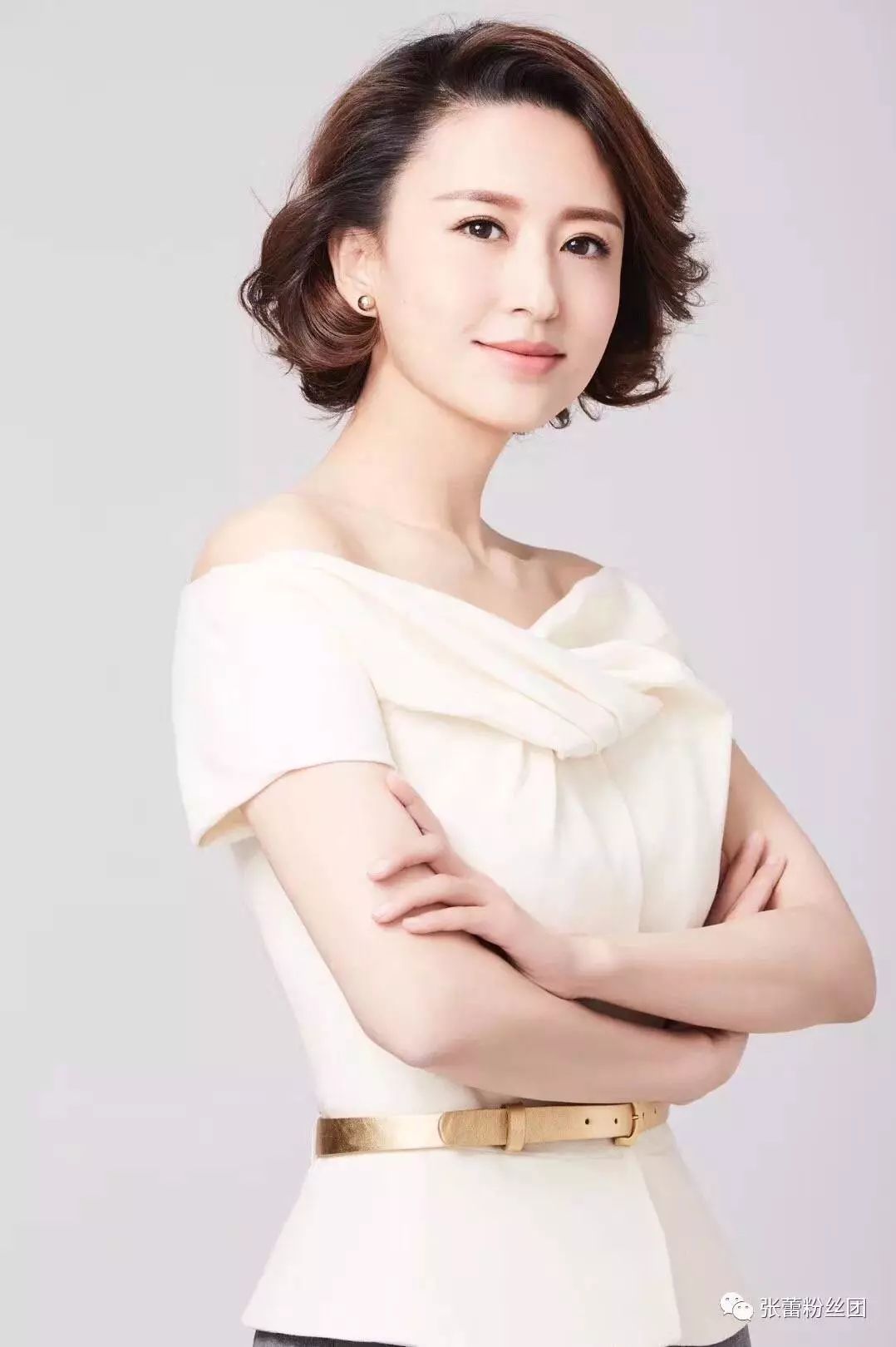 戎評說美女主持人資料，璀璨星光下的職業(yè)典范，戎評美女主持人資料，職業(yè)典范在璀璨星光下的閃耀