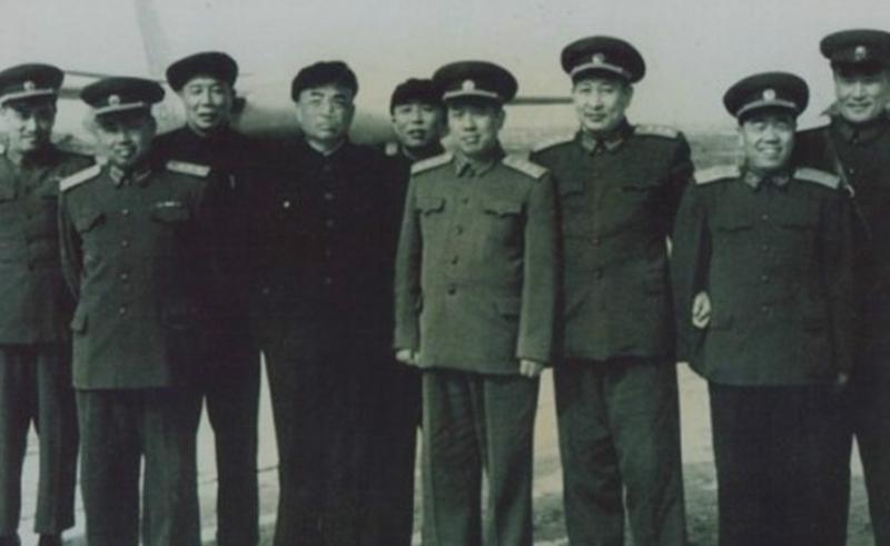 總參謀部直接領(lǐng)導(dǎo)部門的探究，總參謀部直接領(lǐng)導(dǎo)部門的深度探究