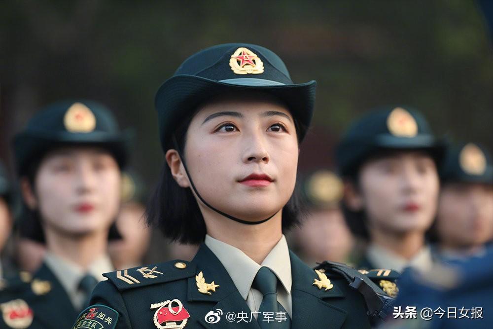 大閱兵女兵方隊(duì)，榮耀與力量的象征，大閱兵女兵方隊(duì)，榮耀與力量的璀璨展現(xiàn)