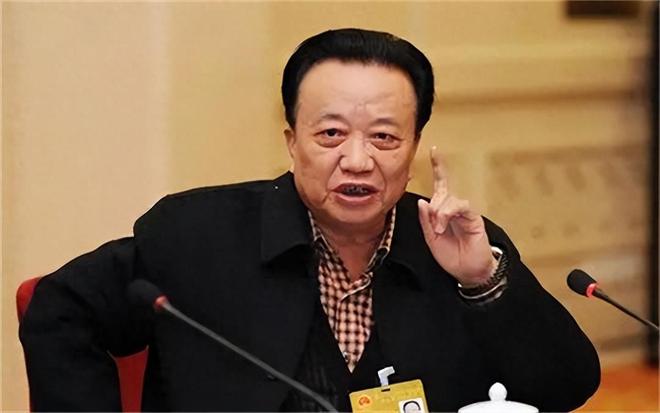 朱啟