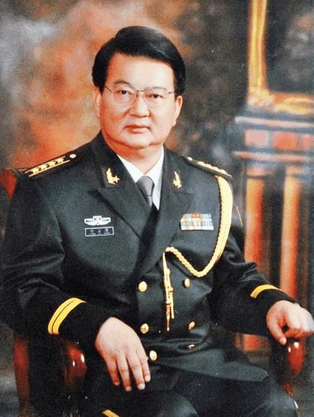 三軍儀仗隊視頻，四十秒的震撼與榮耀，三軍儀仗隊四十秒展現(xiàn)震撼與榮耀的瞬間視頻