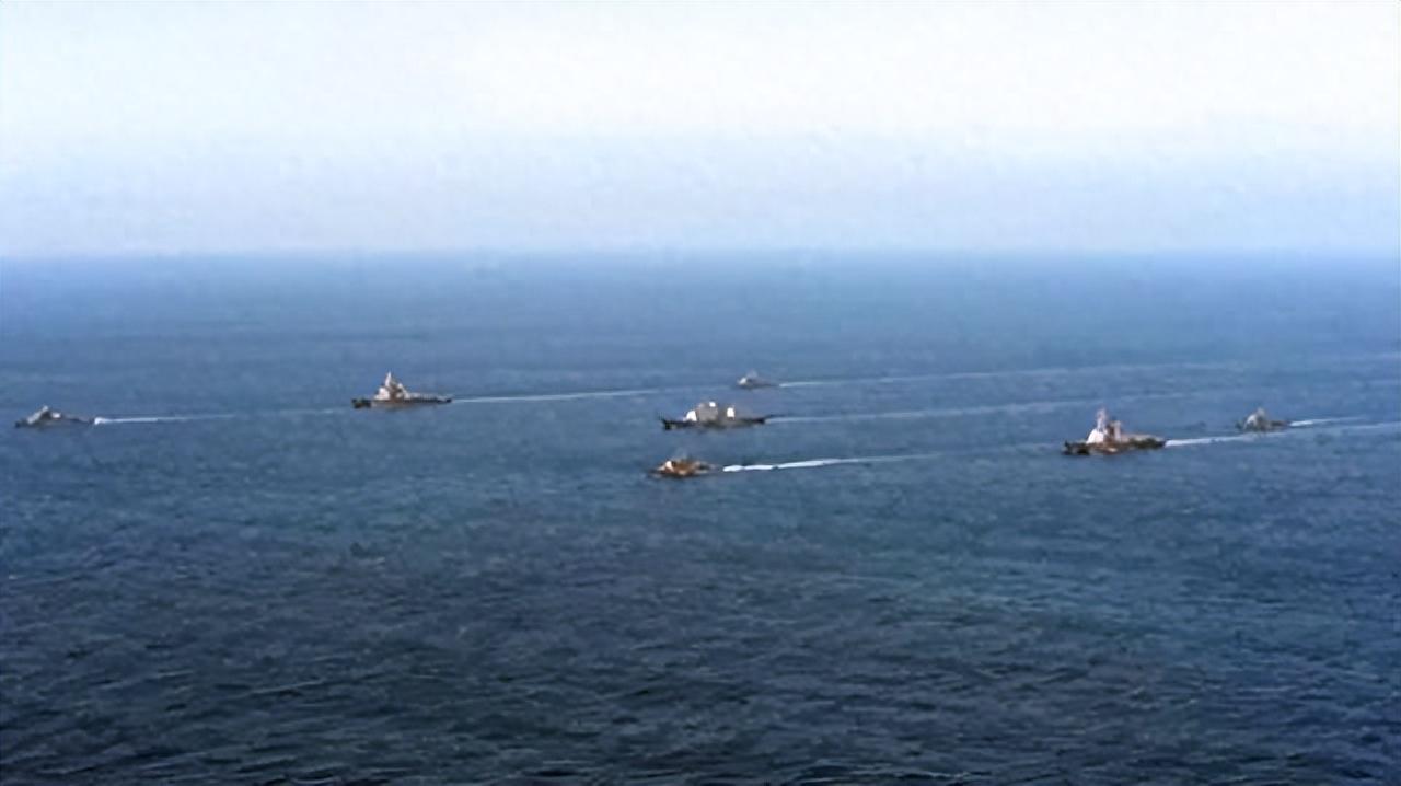 海軍70周年閱艦式外軍戰(zhàn)艦掃描，展示國際海軍力量的輝煌盛宴，海軍70周年閱艦式，外軍戰(zhàn)艦亮相，國際海軍力量輝煌展示