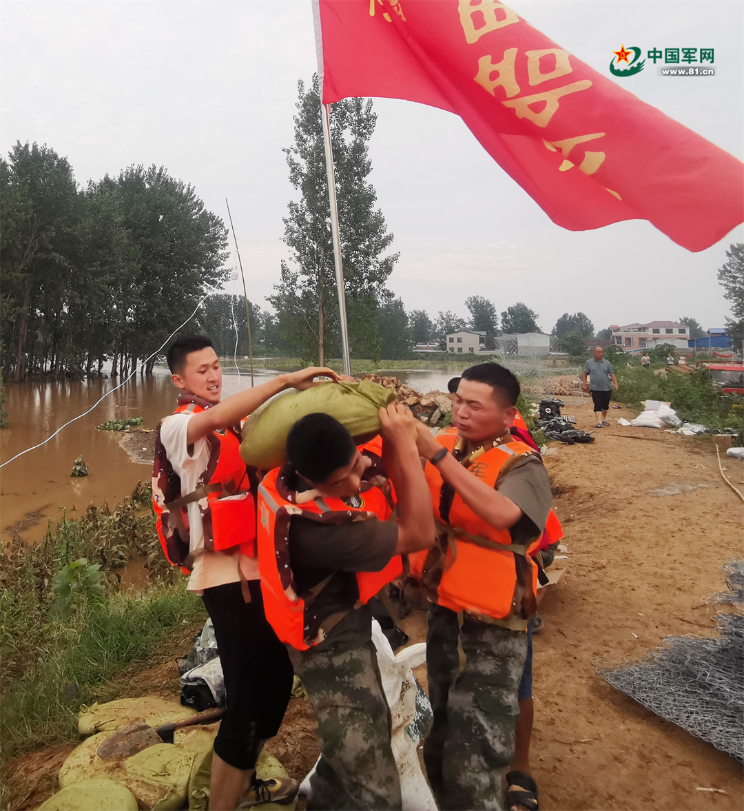 楊根思連隊臂章，榮耀與傳承的象征，楊根思連隊臂章，榮耀傳承的徽章