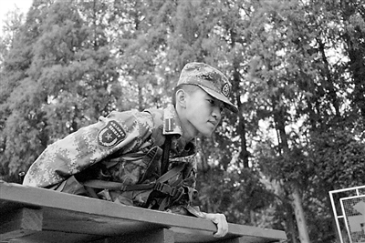 國防軍事先進(jìn)人物，時(shí)代的楷模，國家的驕傲，國防軍事先進(jìn)人物，時(shí)代的楷模，國家的榮耀
