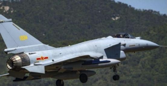 殲-10戰(zhàn)斗機(jī)眼鏡蛇機(jī)動(dòng)，空中之舞的藝術(shù)與力量，殲-10戰(zhàn)斗機(jī)眼鏡蛇機(jī)動(dòng)，空中舞蹈的藝術(shù)與力量展示
