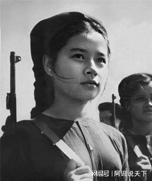 中國女兵在越南