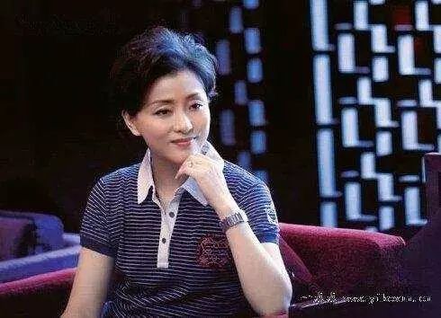 主持人任子明，星光熠熠，照亮舞臺(tái)的璀璨明珠，主持人任子明，璀璨舞臺(tái)的領(lǐng)航明燈