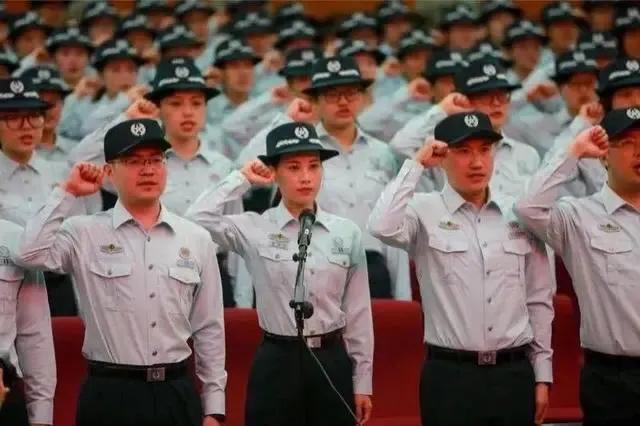 部隊(duì)夏季常服，時(shí)尚與功能的完美結(jié)合，部隊(duì)夏季常服，時(shí)尚與功能兼?zhèn)涞耐昝澜Y(jié)合