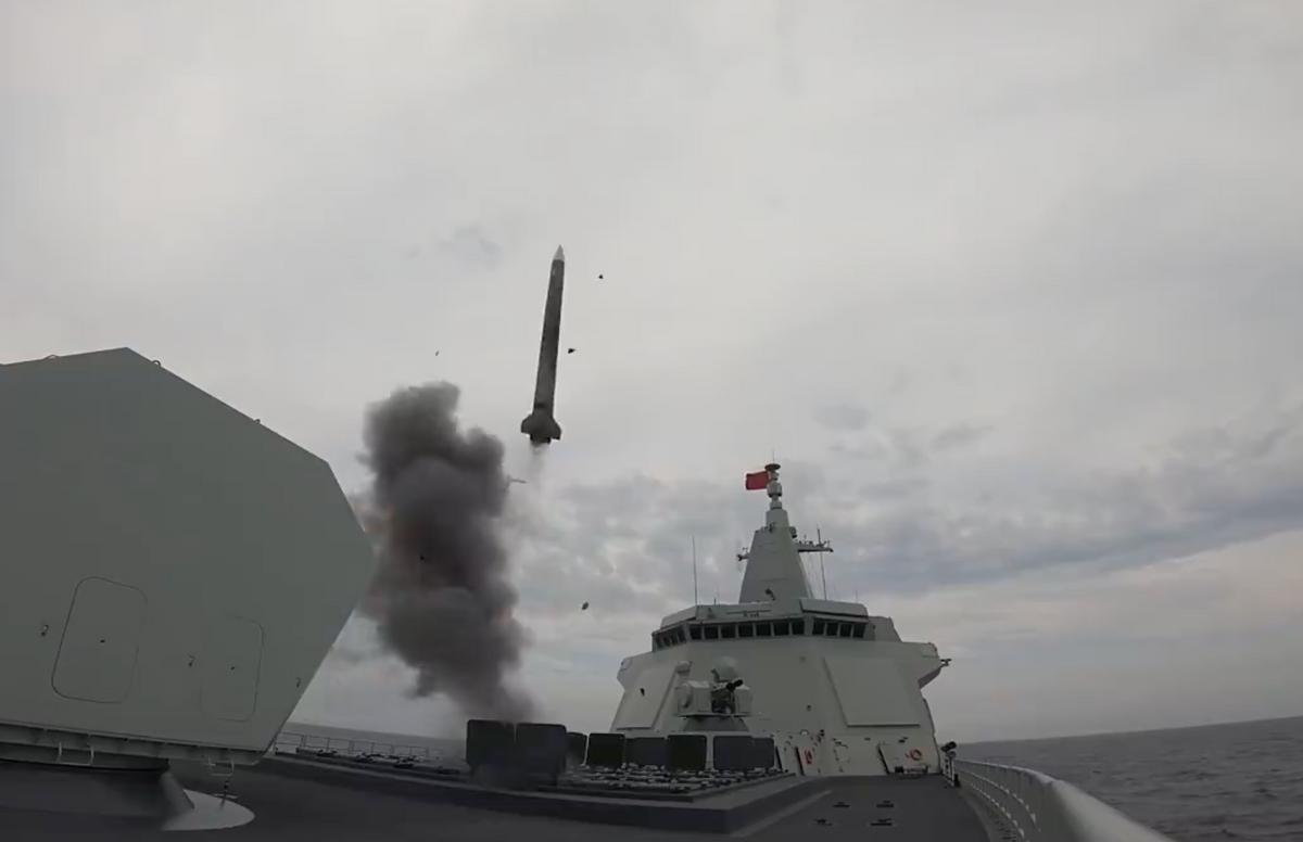 鷹擊長空，鷹擊-18導(dǎo)彈的重量揭秘，鷹擊長空背后的秘密，鷹擊-18導(dǎo)彈重量揭秘