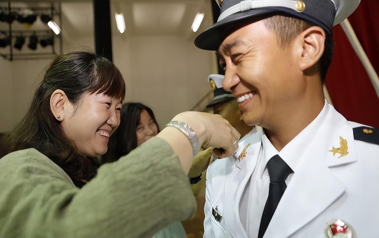 四級(jí)軍士長(zhǎng)現(xiàn)在的稱謂解析，四級(jí)軍士長(zhǎng)稱謂解析與現(xiàn)狀探討