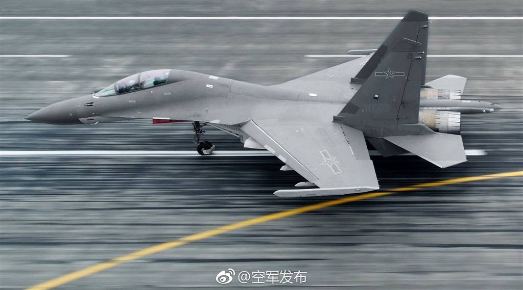 紙折殲-16戰(zhàn)斗機，傳統(tǒng)與現(xiàn)代的完美結(jié)合，紙折殲-16戰(zhàn)斗機，傳統(tǒng)與現(xiàn)代的完美融合