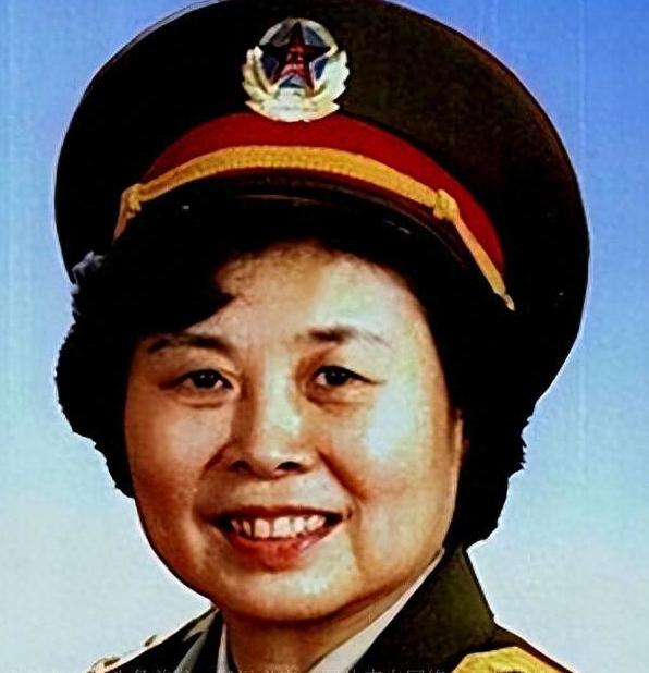 丁曉軍將軍的妻子，背后的支持與愛的力量，丁曉軍將軍妻子，背后的支持與愛的力量閃耀如光