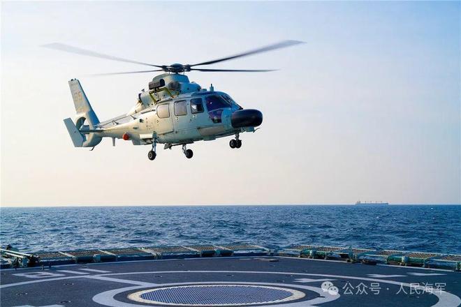 亞丁灣護(hù)航42編隊(duì)，中國(guó)海軍力量的驕傲與榮耀，中國(guó)海軍亞丁灣護(hù)航編隊(duì)，榮耀與力量的象征