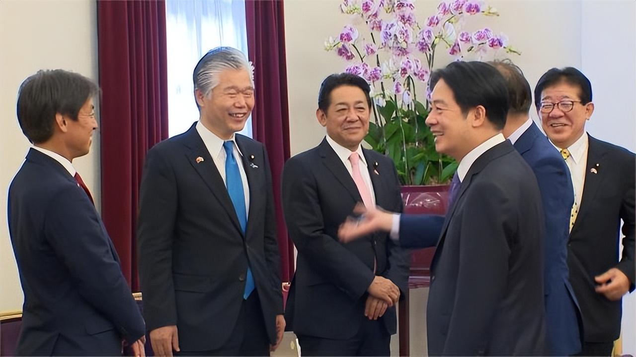 中國東盟共同通過南海宣言方針，深化合作與促進共同繁榮，中國東盟深化合作，共同繁榮南海宣言方針下的新篇章