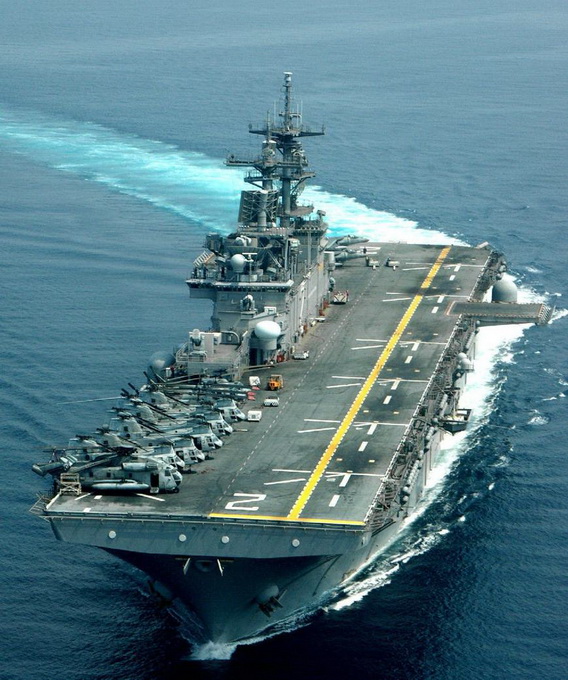 美國(guó)黃蜂級(jí)兩棲攻擊艦的噸位研究，美國(guó)黃蜂級(jí)兩棲攻擊艦噸位深度解析