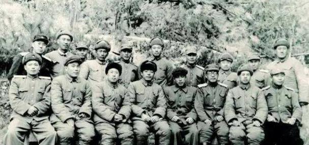 軍銜制度