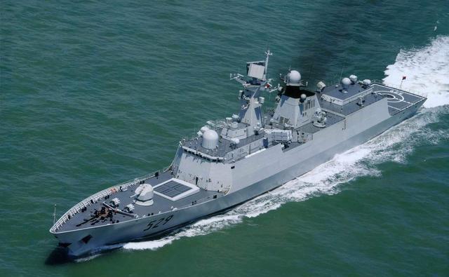 探索中國海軍力量的重要一環(huán)，054A型導(dǎo)彈護衛(wèi)艦的反艦?zāi)芰?，中國海軍力量重要一環(huán)，054A型導(dǎo)彈護衛(wèi)艦反艦?zāi)芰颐? class=