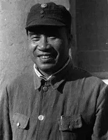 八路軍為何佩戴國(guó)民黨帽徽，歷史背景下的特殊現(xiàn)象，八路軍佩戴國(guó)民黨帽徽的歷史背景與特殊現(xiàn)象探究