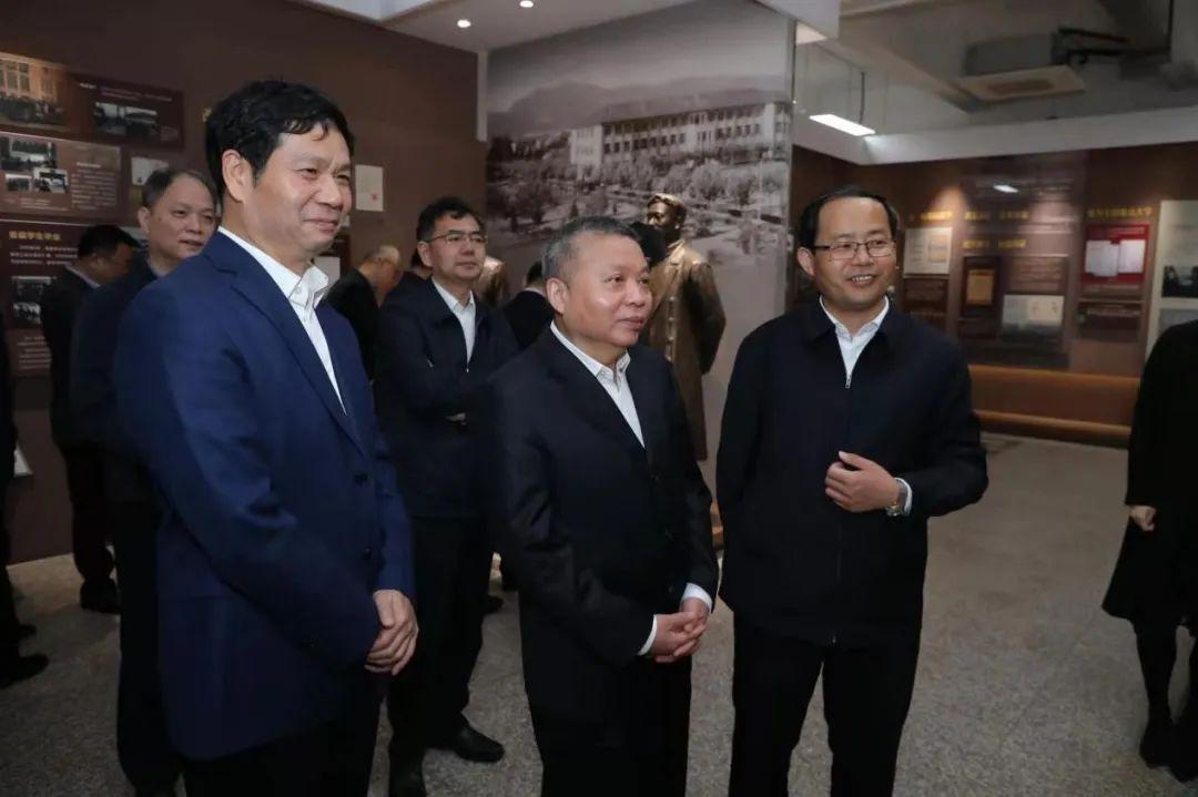 國防科工辦主任的級(jí)別與職責(zé)，國防科工辦主任的級(jí)別與職責(zé)詳解