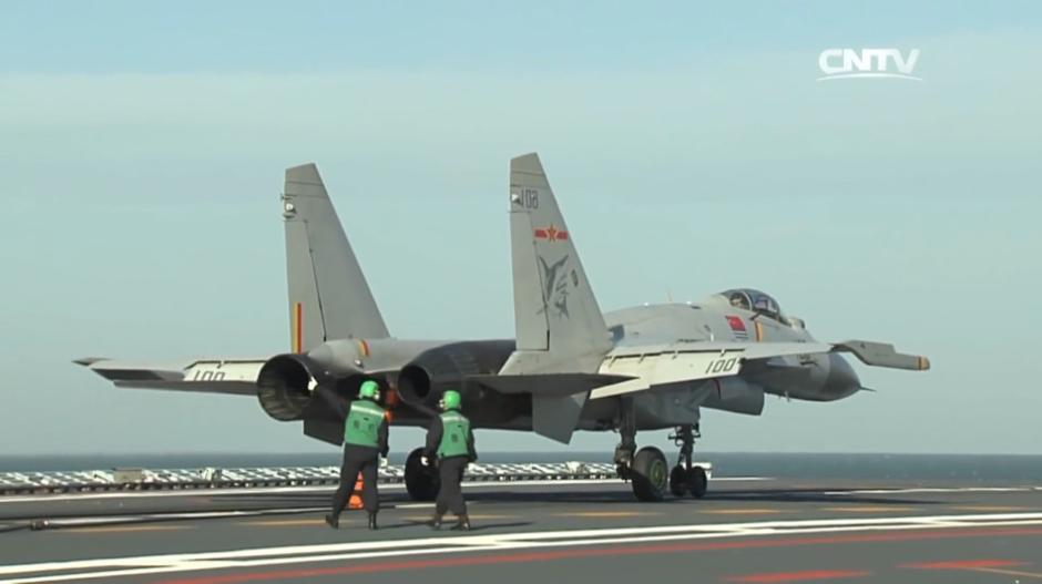 殲-15的飛行速度與機(jī)動(dòng)性能，探索中國(guó)艦載戰(zhàn)斗機(jī)的速度與力量，中國(guó)艦載戰(zhàn)斗機(jī)殲-15的飛行速度與機(jī)動(dòng)性能探索