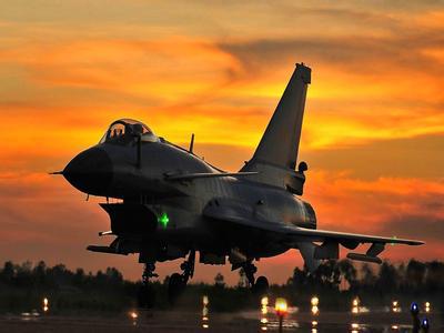 殲-10C會被淘汰嗎？探討中國空軍現(xiàn)代化進程中的挑戰(zhàn)與機遇，中國空軍現(xiàn)代化進程中的挑戰(zhàn)與機遇，殲-10C的淘汰與升級探討