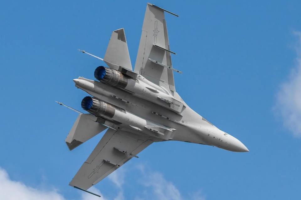 殲-16單座版，空中力量的新標(biāo)桿，殲-16單座版，空中力量新標(biāo)桿亮相